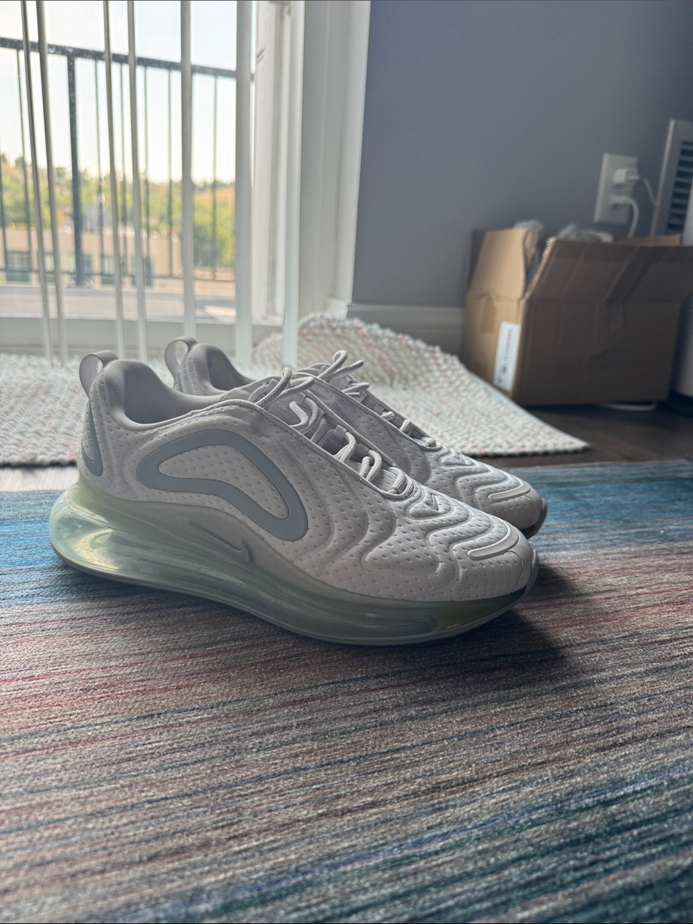 Nike Air Max 720 M8.5 W10
